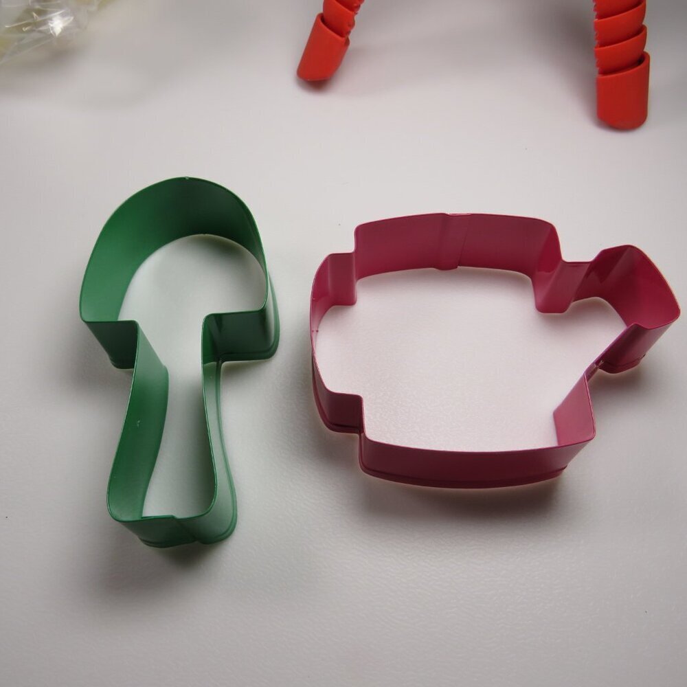 Cookie Cutters Metal Spring Watering Can & Shovel Enamel Painted